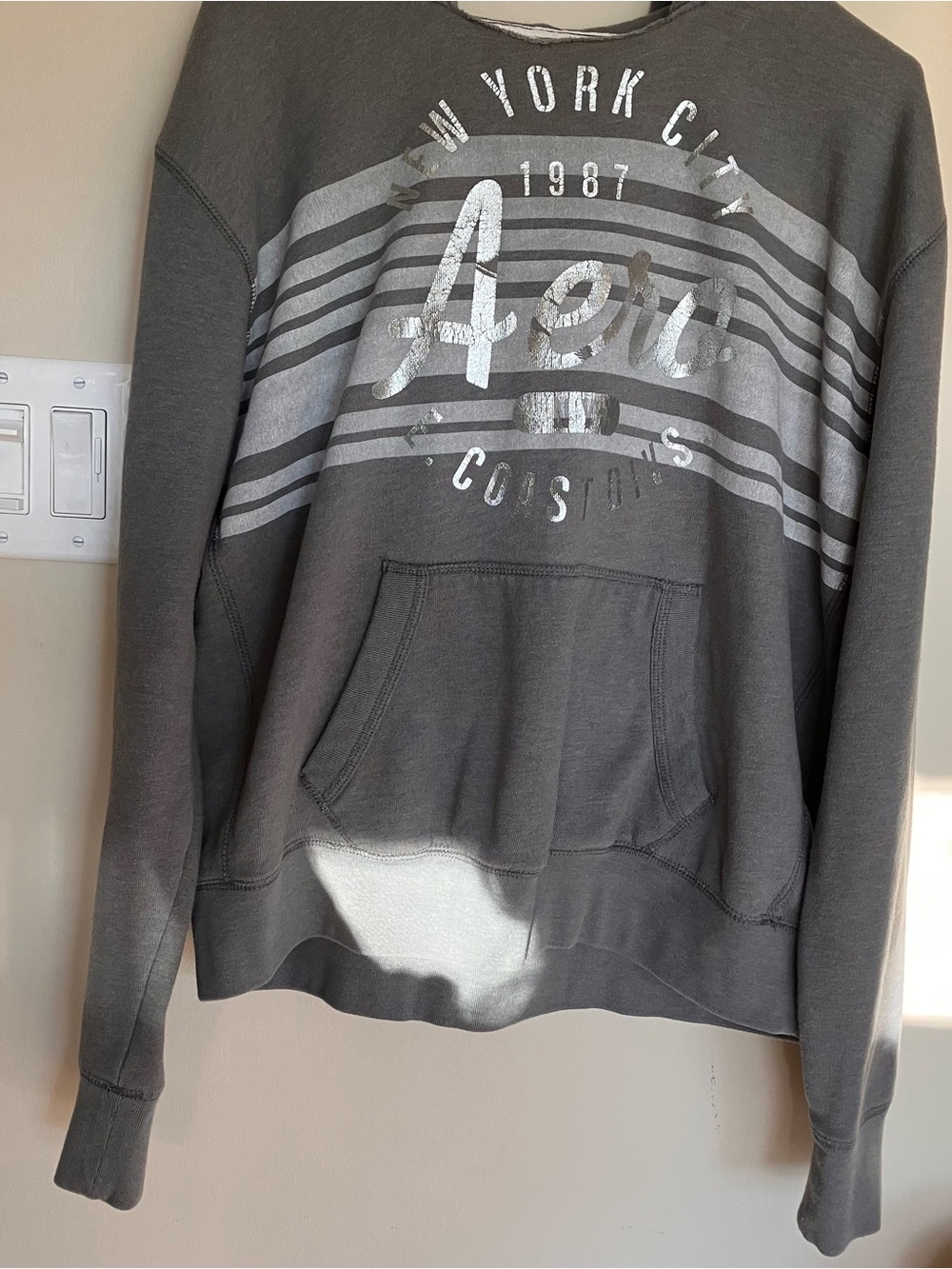 Aeropostale Charcoal Gray Graphic Pullover Hoodie (no string)